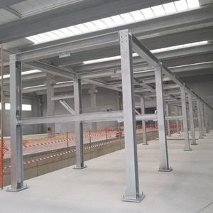 tijeral metálico para edificios