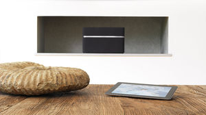altavoz de estantes
