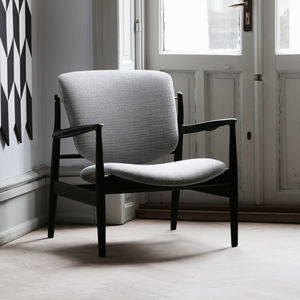 sillón de diseño escandinavo