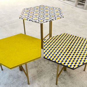 mesa contemporánea