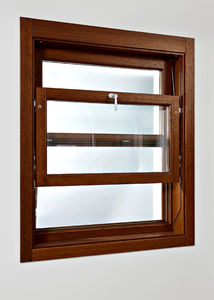 ventana de madera