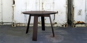mesa contemporánea