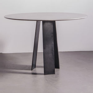 mesa contemporánea