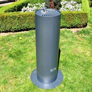 fuente de agua de exterior
