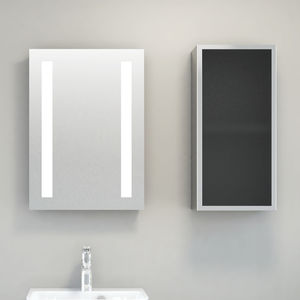 Armario de baño con espejo con iluminación integrada