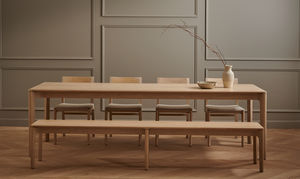 mesa de comedor contemporánea