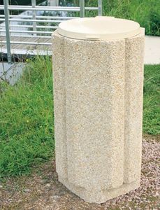 cubo de basura público