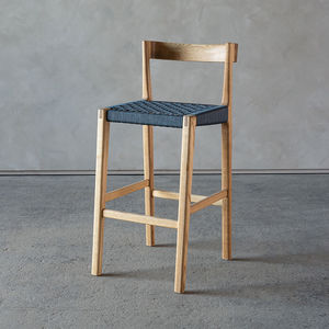 silla de bar contemporánea