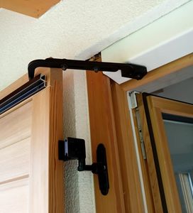automatización para contraventana abatible
