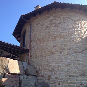 revestimiento mural de piedra reconstituida