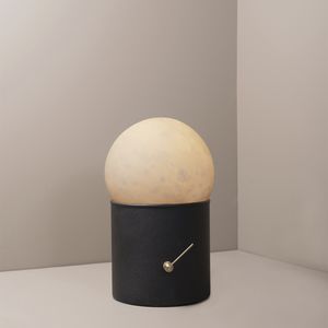 lámpara de mesa