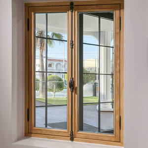 ventana de madera