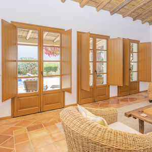 contraventana abatible