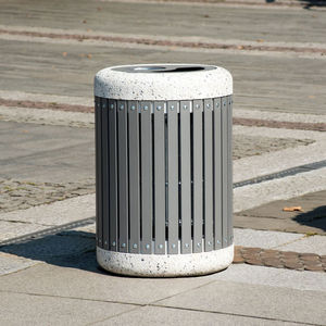 cubo de basura público