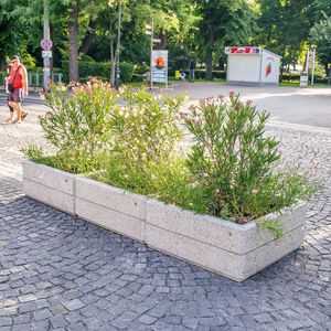 jardinera de hormigón reforzado con fibra