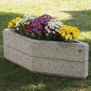 jardinera de hormigón reforzado con fibra