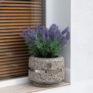jardinera de hormigón reforzado con fibra