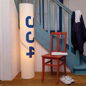 columna luminosa contemporánea