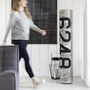 columna luminosa contemporánea