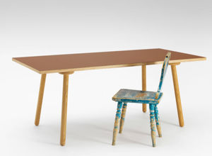 mesa contemporánea
