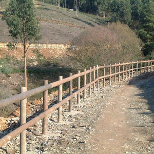 valla con barrotes