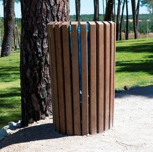 cubo de basura público