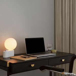 lámpara de mesa