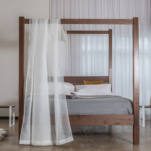 cama con dosel