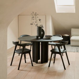 mesa de comedor contemporánea