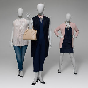 maniquí mujer corpulenta