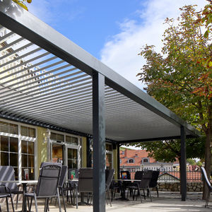 pérgola adosada