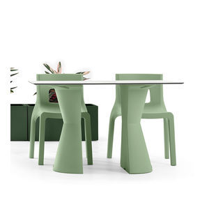 mesa de comedor contemporánea
