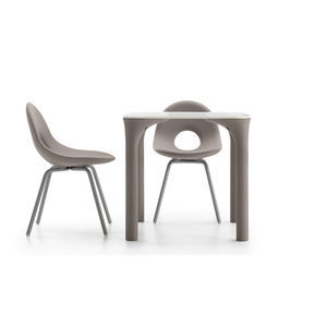 mesa contemporánea