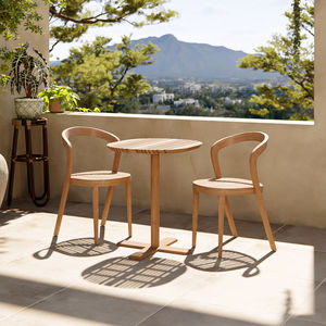 conjunto de mesa y silla contemporáneo