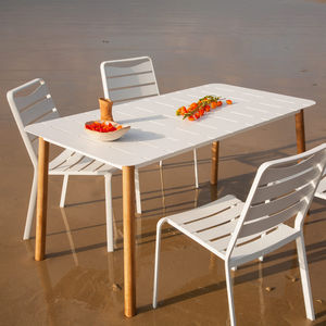 mesa de comedor contemporánea