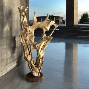 escultura de teca