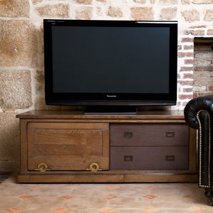 mueble de televisión clásico