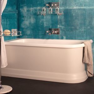 bañera de esquina