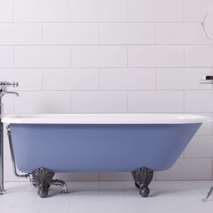 bañera con patas