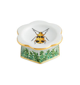 salero y pimentero de porcelana