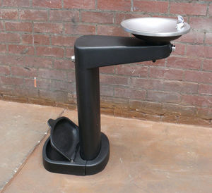 fuente de agua no especificado