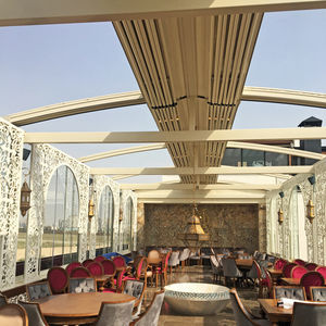 pérgola adosada