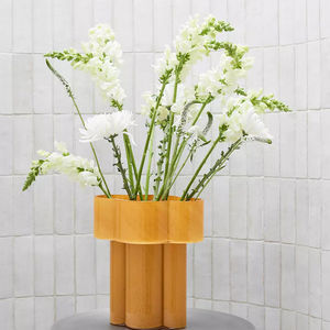 florero contemporáneo