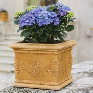 jardinera de polietileno rotomoldeado