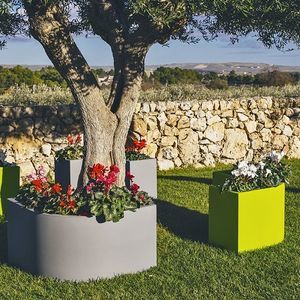 jardinera de polietileno rotomoldeado