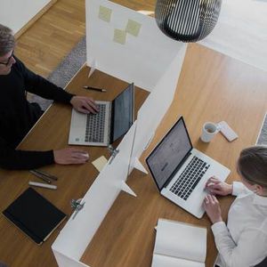 separador para oficina de sobremesa