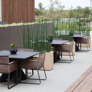 jardinera de fibra de vidrio