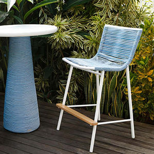 silla de bar contemporánea