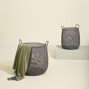 cesta para la ropa de papel