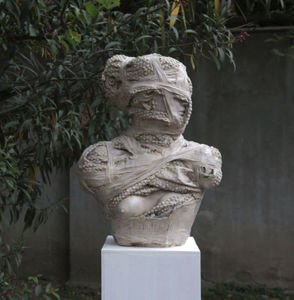 escultura de piedra